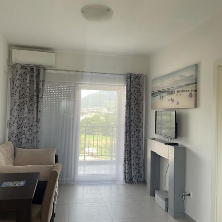 Kristina Apartments Тиват Екстер'єр фото