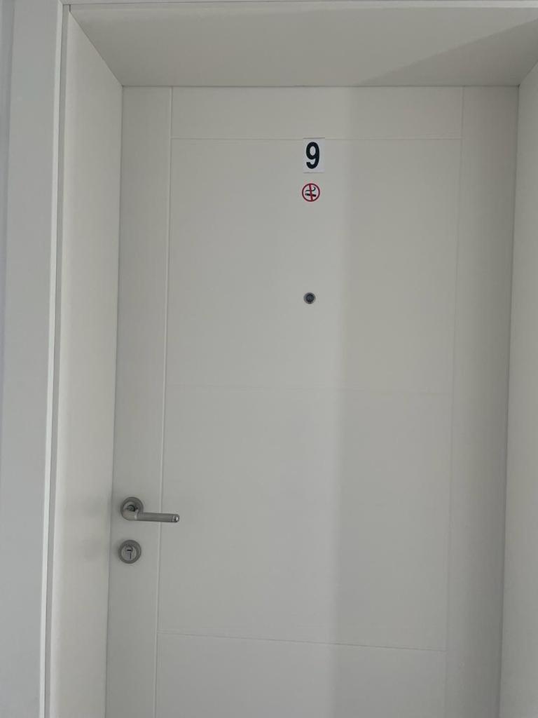 Kristina Apartments Тиват Екстер'єр фото